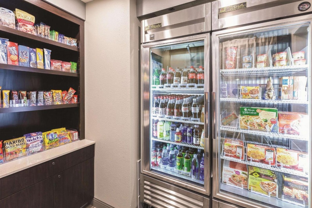 La Quinta Inn & Suites by Wyndham Little Rock North - Mccain Mall Main image